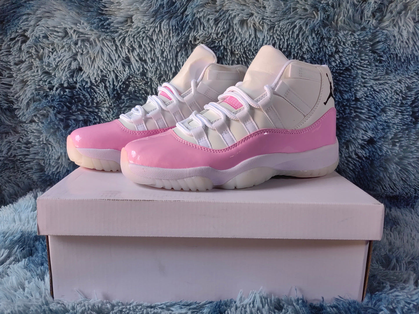 AJ 11 Pink