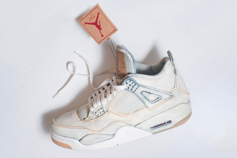 AJ 4 Levi's White