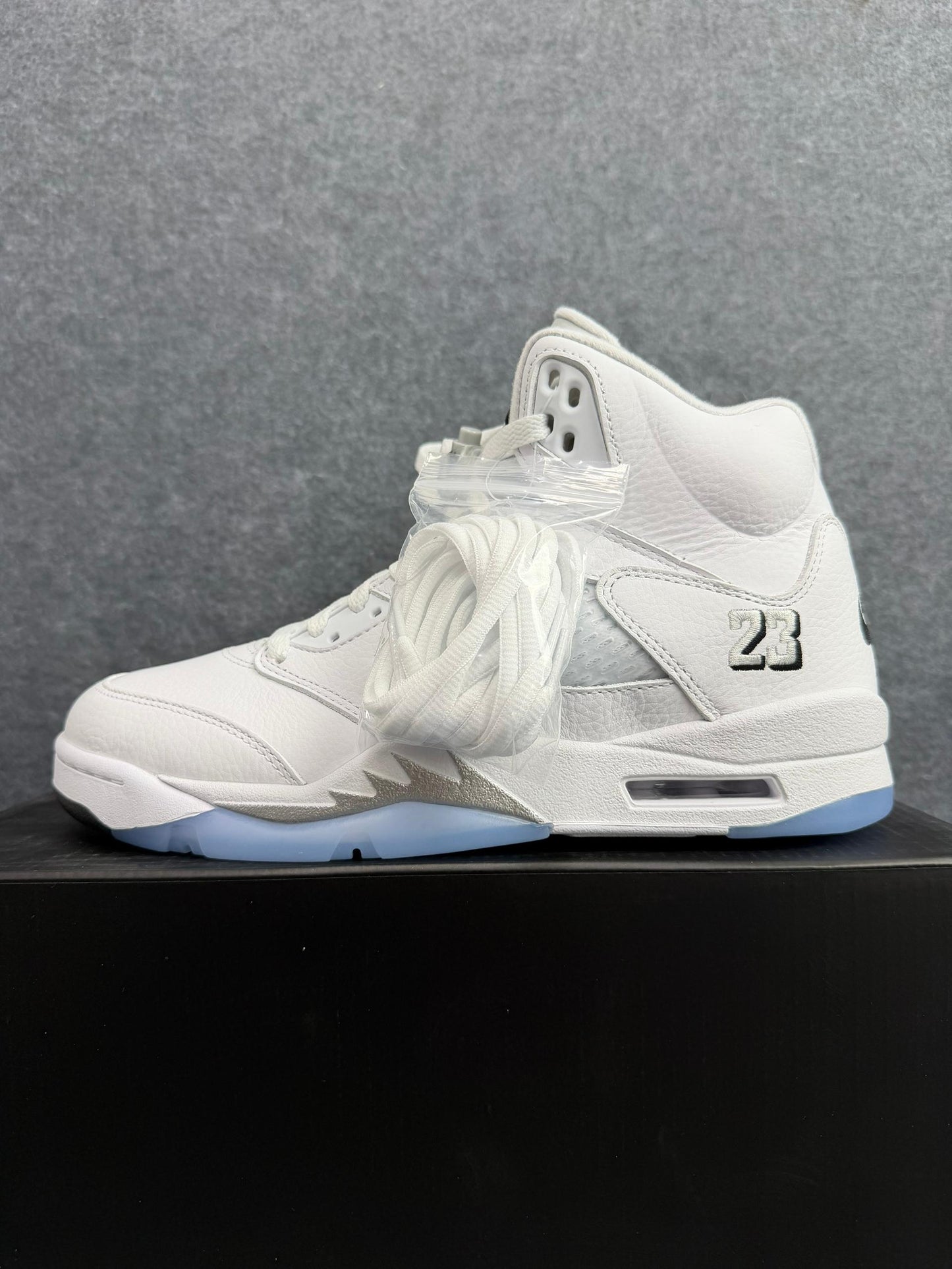 AJ 5 Metallic White