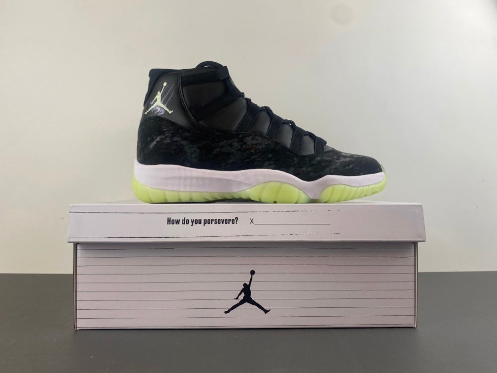 AJ 11 Sneaker School