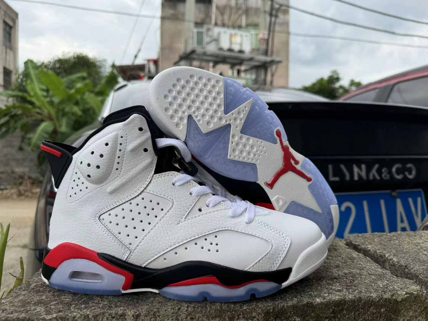 AJ 6 Royal Infrared